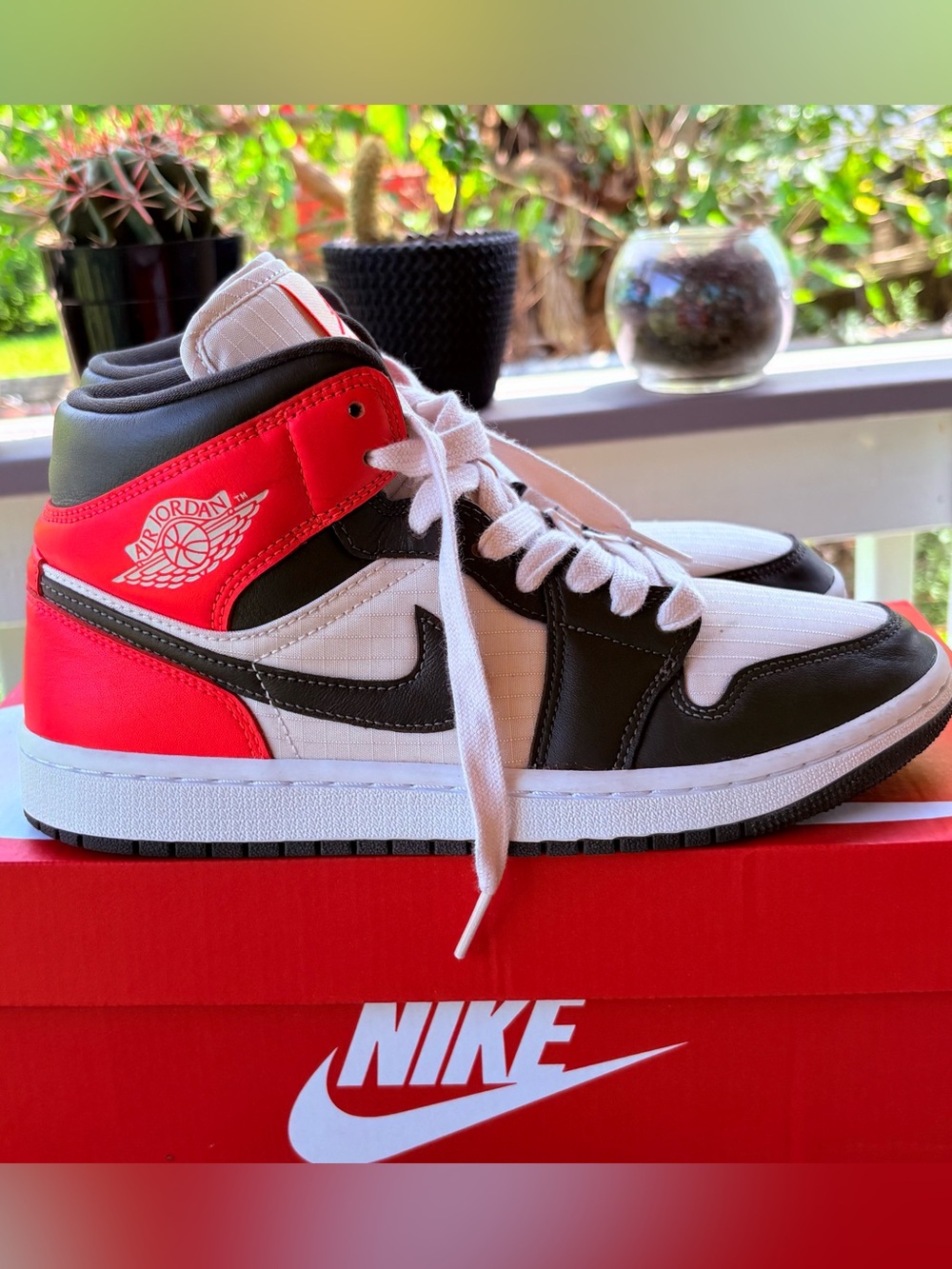 Air Jordan 1 Mid White Black Red Sneakers Women’s 8.5